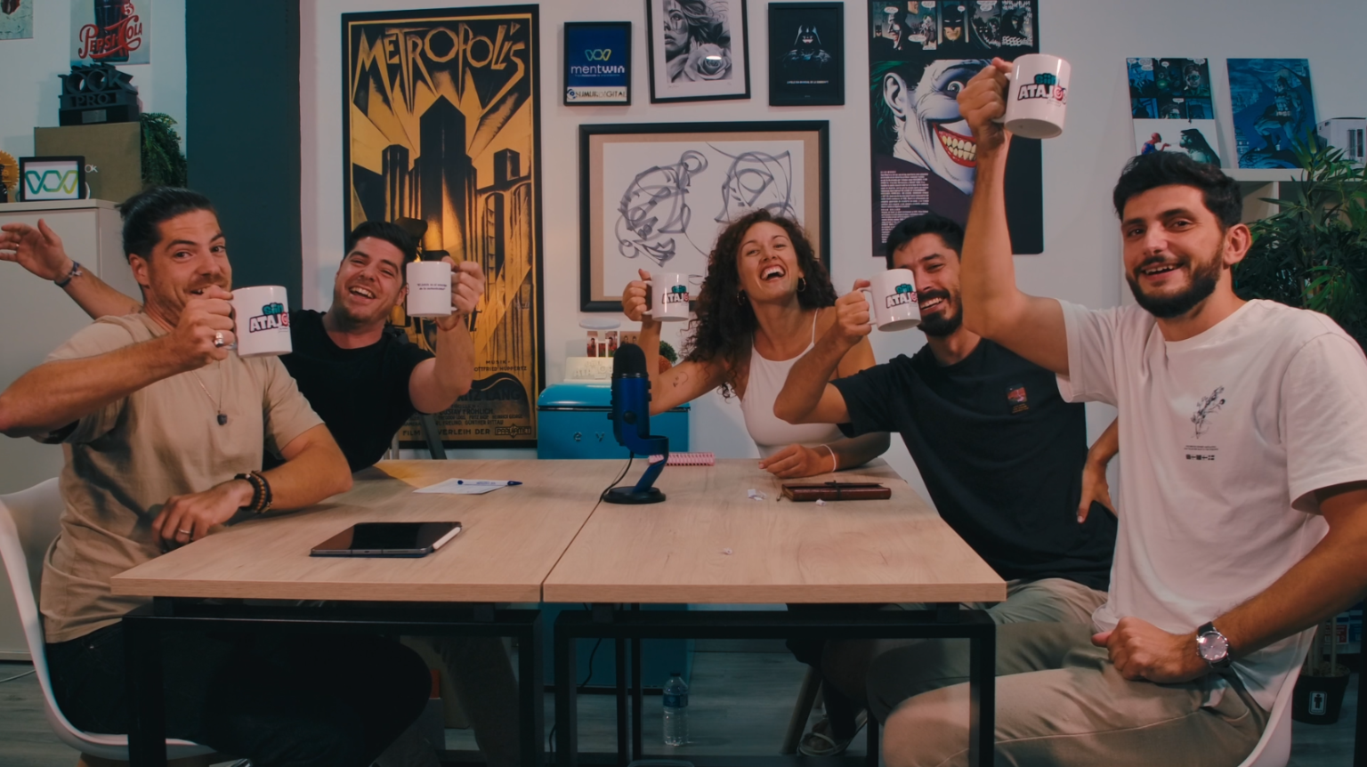 Expertos en Linkedin Como escribir en Linkedin para vender mas - podcast emprendimiento sin atajos